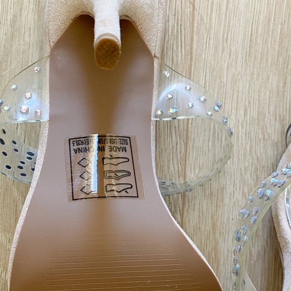Qupid clear sandal heels with crystal detail NWOB 8.5 - Picture 5 of 6